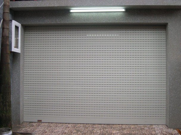 Cửa cuốn Đức giá rẻ tại Nam Định